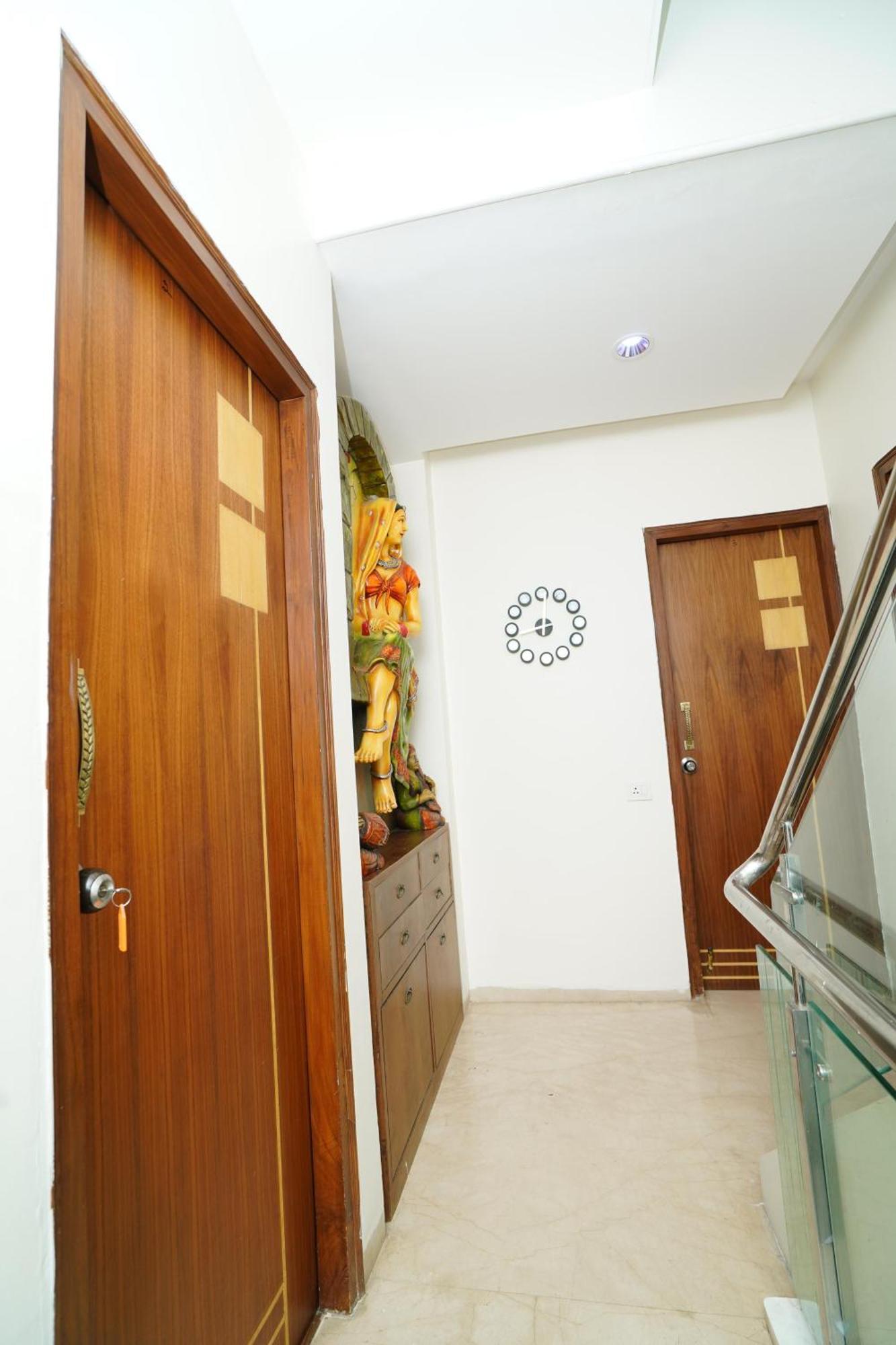 Golden Villa - Duplex House With Private Theater - Near To Alipiri And Bhudevi Ttd Ticket Counter And Kapilateertham Tirupati Extérieur photo