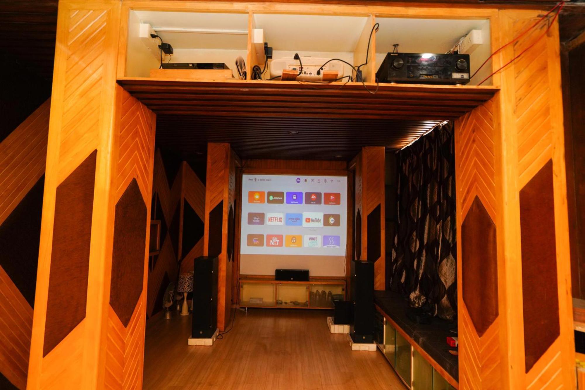 Golden Villa - Duplex House With Private Theater - Near To Alipiri And Bhudevi Ttd Ticket Counter And Kapilateertham Tirupati Extérieur photo
